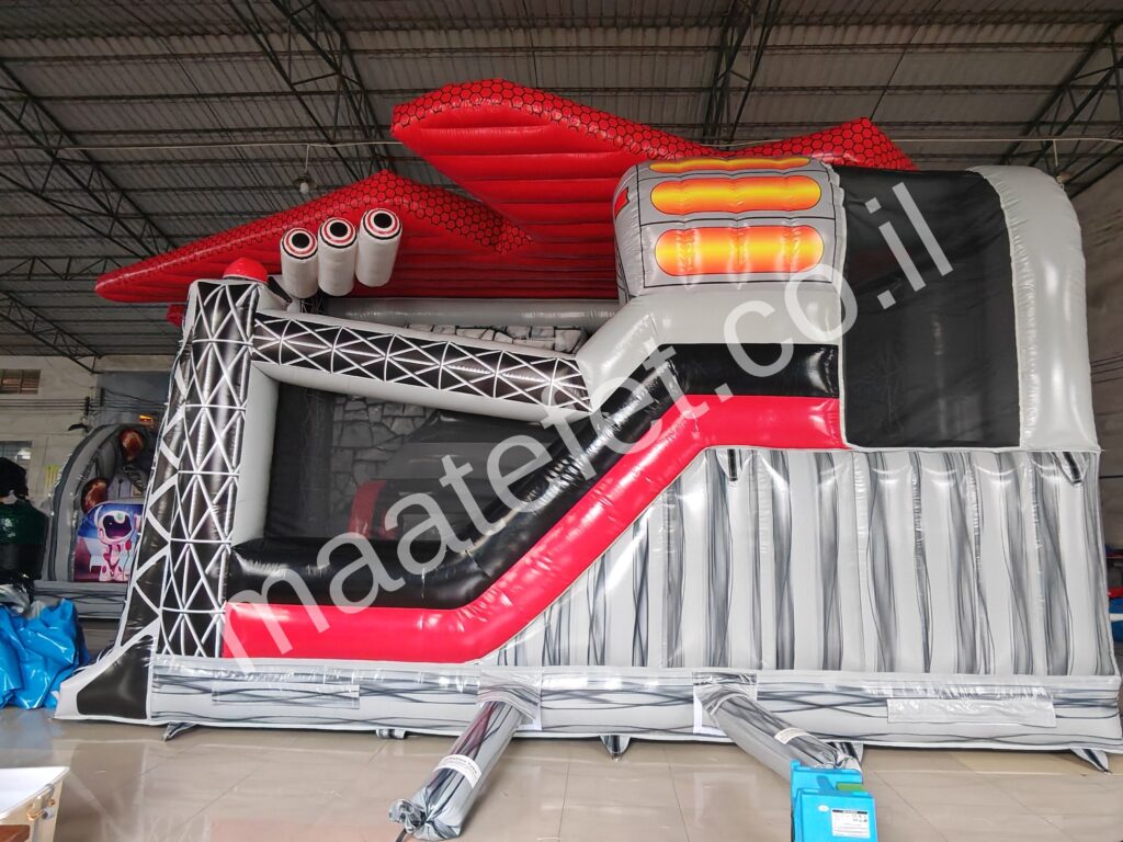 מתנפח כטבם UFO fun city_צילום צד